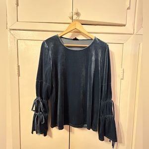 Lucca Couture Size S Elizabeth Velvet Bell Sleeve Double Tie Top